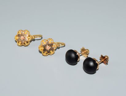 18K (750/°°) yellow gold SET including 1...