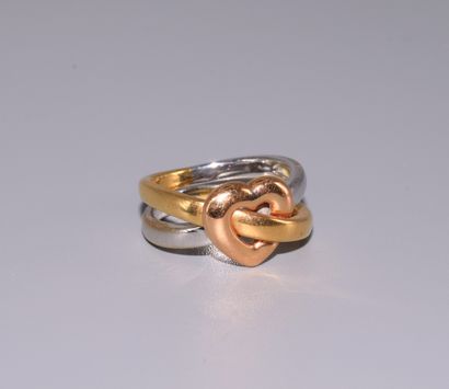 RING in 18K (750/°°) yellow gold forming...