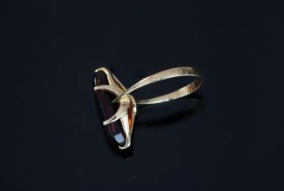 RING in 18K (750/°°) yellow gold set with...