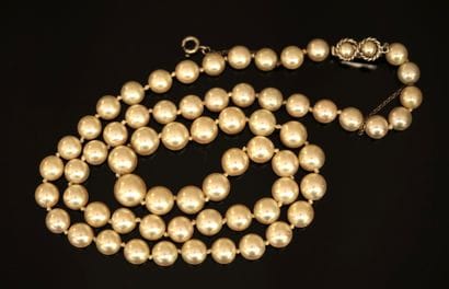 COLLAR OF FALLING cultured pearls, D: 5 to...