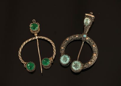 SET of 2 silver fibulas 800/°° with colored...