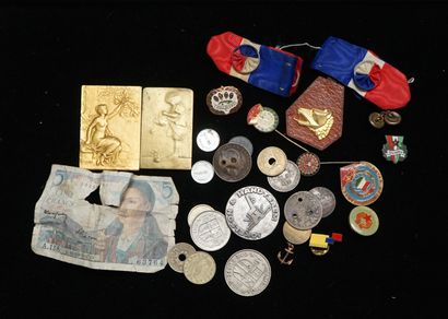 MILITARIA - SET comprising 2 bronze plaques...