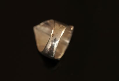 925/°° silver triangular-shaped CHEVALIERE...