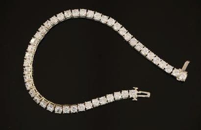 LINE BRACELET in silver 925/°° set with zirconium...