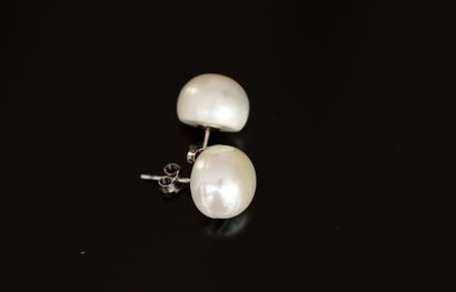 PAIR OF 925/°° silver earrings adorned with...