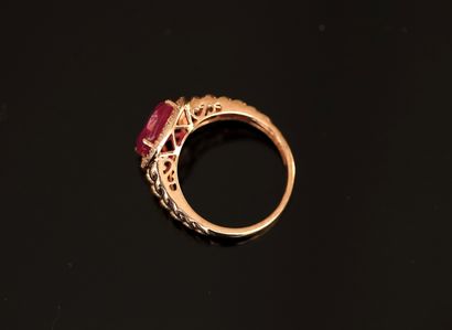925/°° gold-plated silver ring centered with...