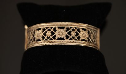 Rigid opening BRACELET in 925/°° gold-plated...