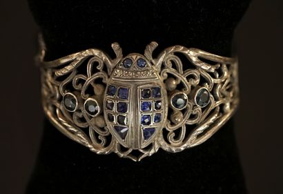 BRACELET rigide ouvrant en argent, poinçon...