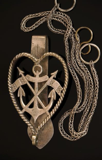 ELEMENT DE CHATELAINE en argent, poinçon...