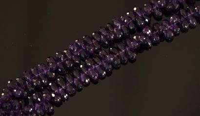 NECKLACE with amethyst briolettes. 925/°°...