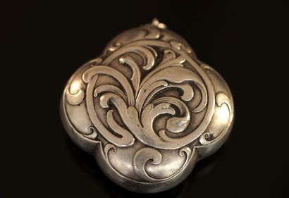 800/°° silver powder case or pill box pendant...