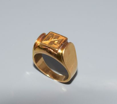 18K (750/°°) yellow gold petit doigt CHEVALIERE,...