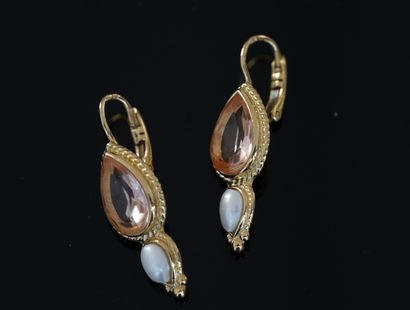 PAIR OF GOLDEN SILVER DORMEUSES 925/°° forming...