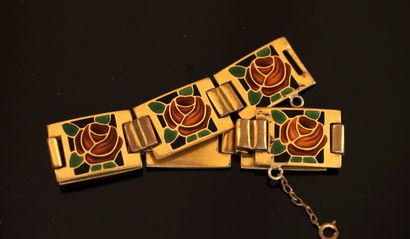 BRACELET in articulated gilt metal or brass,...