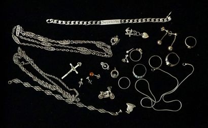 SET in silver and silver-plated metal including...