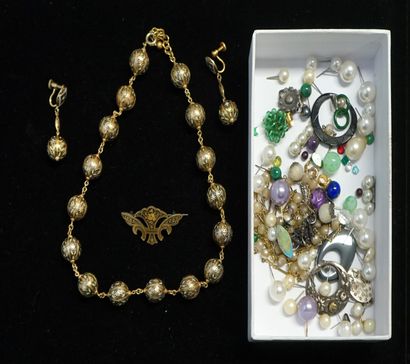 Gilded metal and black and green enamel ENSEMBLE...