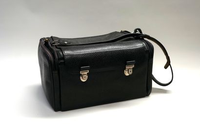 KIT including rectangular camera bag, 1 Caniam...