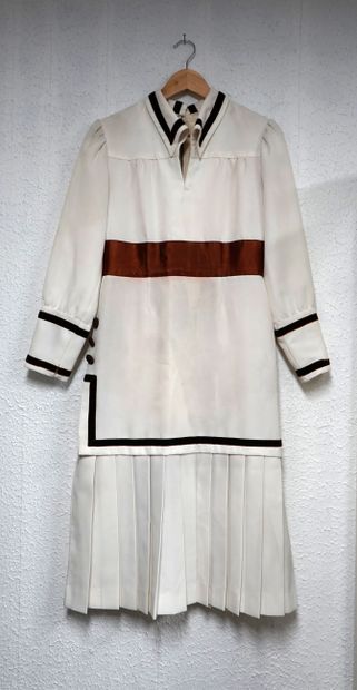CIRCA 1920/30, ecru long-sleeved DRESS with...