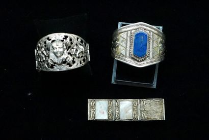 SILVER-METAL SET comprising 2 cuff bracelets,...