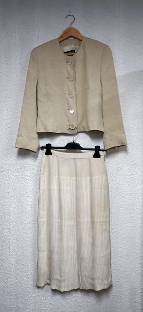 NINA RICCI Boutique, GUY LAROCHE Boutique...