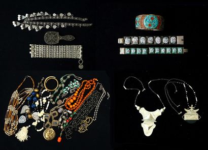 FANTAISIE - SET of ethnic-style jewelry in...