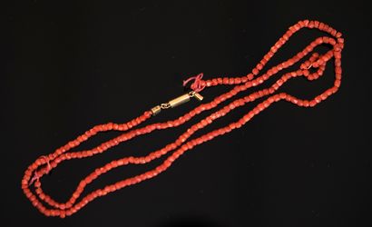 COLLAR of small faceted orange-red coral...