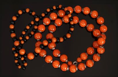 VINTAGE FANTAISIE including 2 NECKLACES (1...