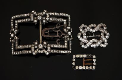 SILVER SET, boar hallmark, including 2 belt...