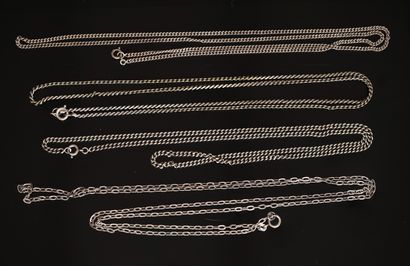 ENSEMBLE in silver min 800/°° comprising...