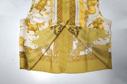 Silk GILET possibly assembled from a Hermes...