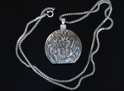 925/°° silver PERFUM HOLDER with floral motif...