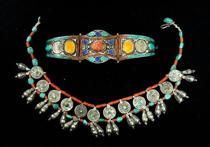 COLLIER RAS DE COU DRAPERIE 