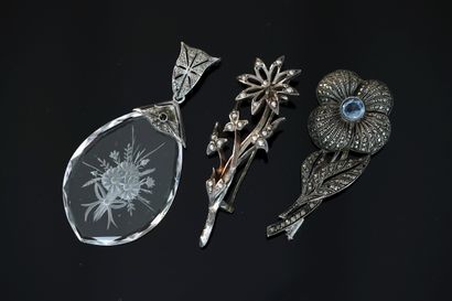 SILVER SET, boar and crab hallmarks, including...