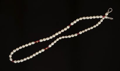 Choker made of white freshwater cultured...