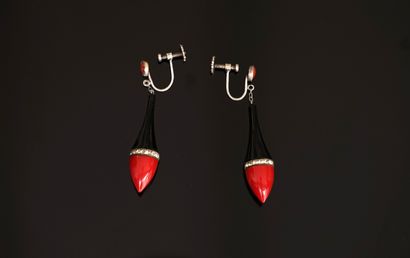 PAIR OF Art Deco silver-plated metal earrings,...