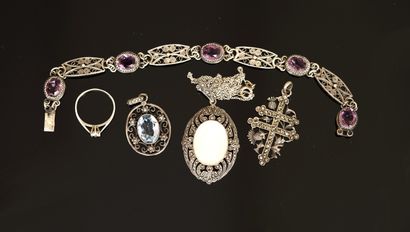Silver ENSEMBLE, boar and crab hallmarks,...