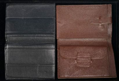 SET in black and chocolate brown leather...