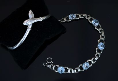 SET in 800/°° and 925/°° silver, comprising...