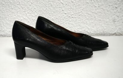 VINTAGE - SET of 4 PAIRS OF Moccasin, strappy...