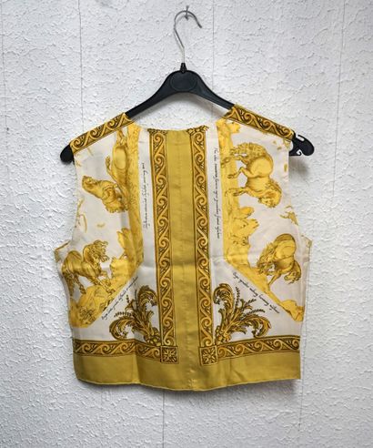 Silk GILET possibly assembled from a Hermes...