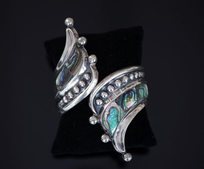 925/°° silver BRACELET with 2 stylized leaves...