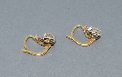 PAIR OF DORMEUSES in 18K (750/°°) yellow...