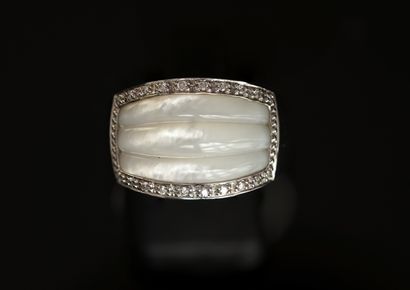 BAND RING in 18K (750/°°) white gold with...