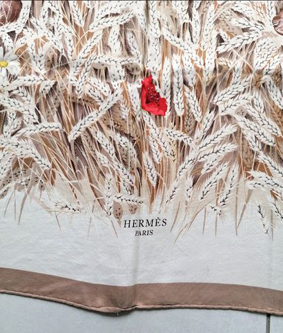 HERMES - Silk wheat-themed CARRE centered...