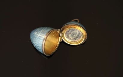 PENDENTIF 