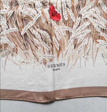 HERMES - Silk wheat-themed CARRE centered...