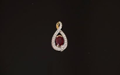 Owl hallmarked 18K (750/°°) white and yellow...
