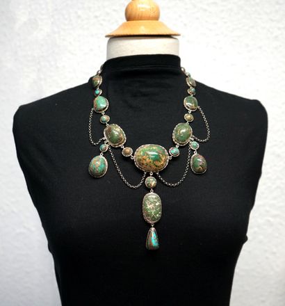 IMPORTANT DRAPERIE NECKLACE in min. silver...