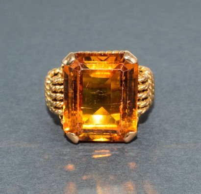 BAGUE «cocktail» en or jaune 18K (750/°°),...