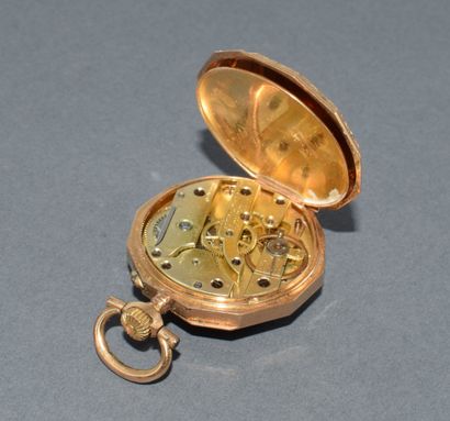 MONTRE A GOUSSET in 18K (750/°°) yellow gold,...